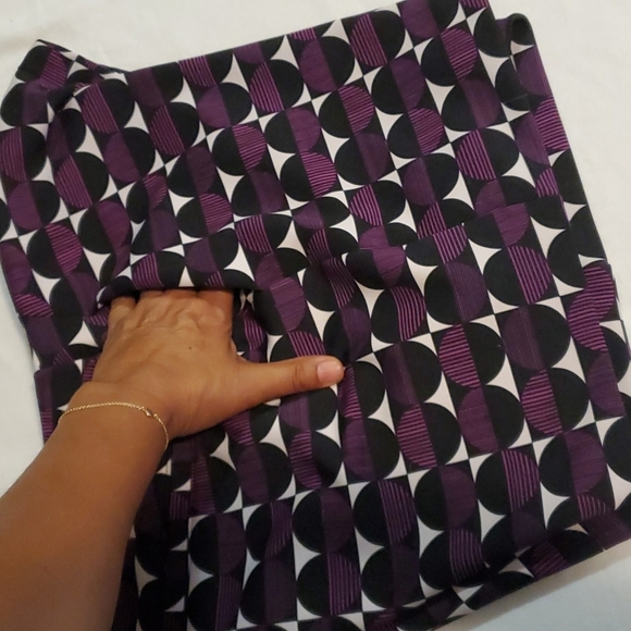 Shorts - Picture 3 of 3